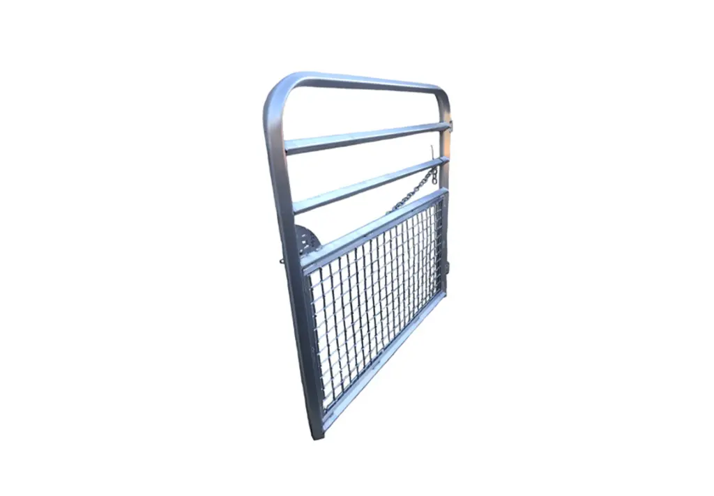 4 ft mesh gate side view copy.webp