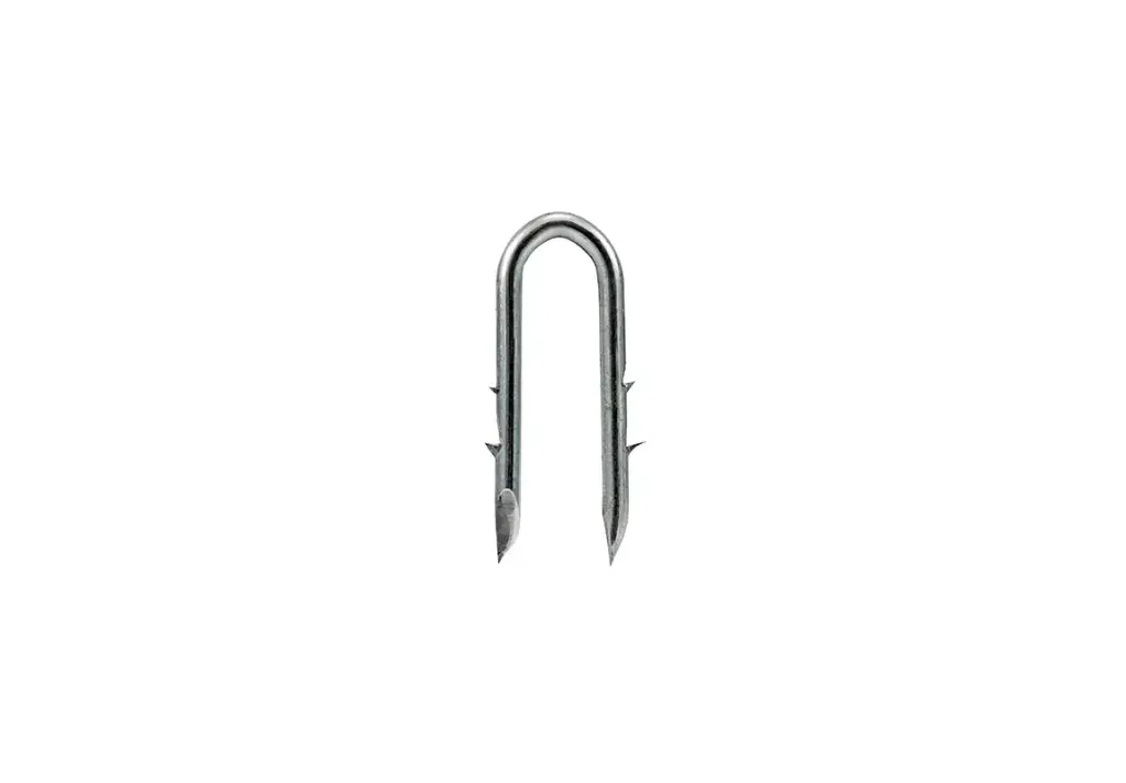 2" Double Barbed Wide Staple. Class 3 Galv. 40LB Pail