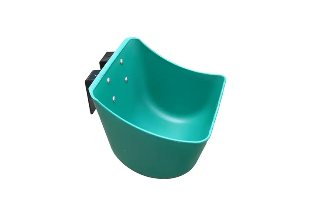 Hook "N" Feed Horse Feeder