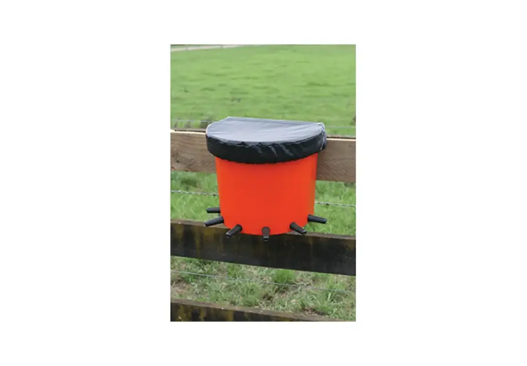 6 Nipple Calf Feeder Rail-Hang